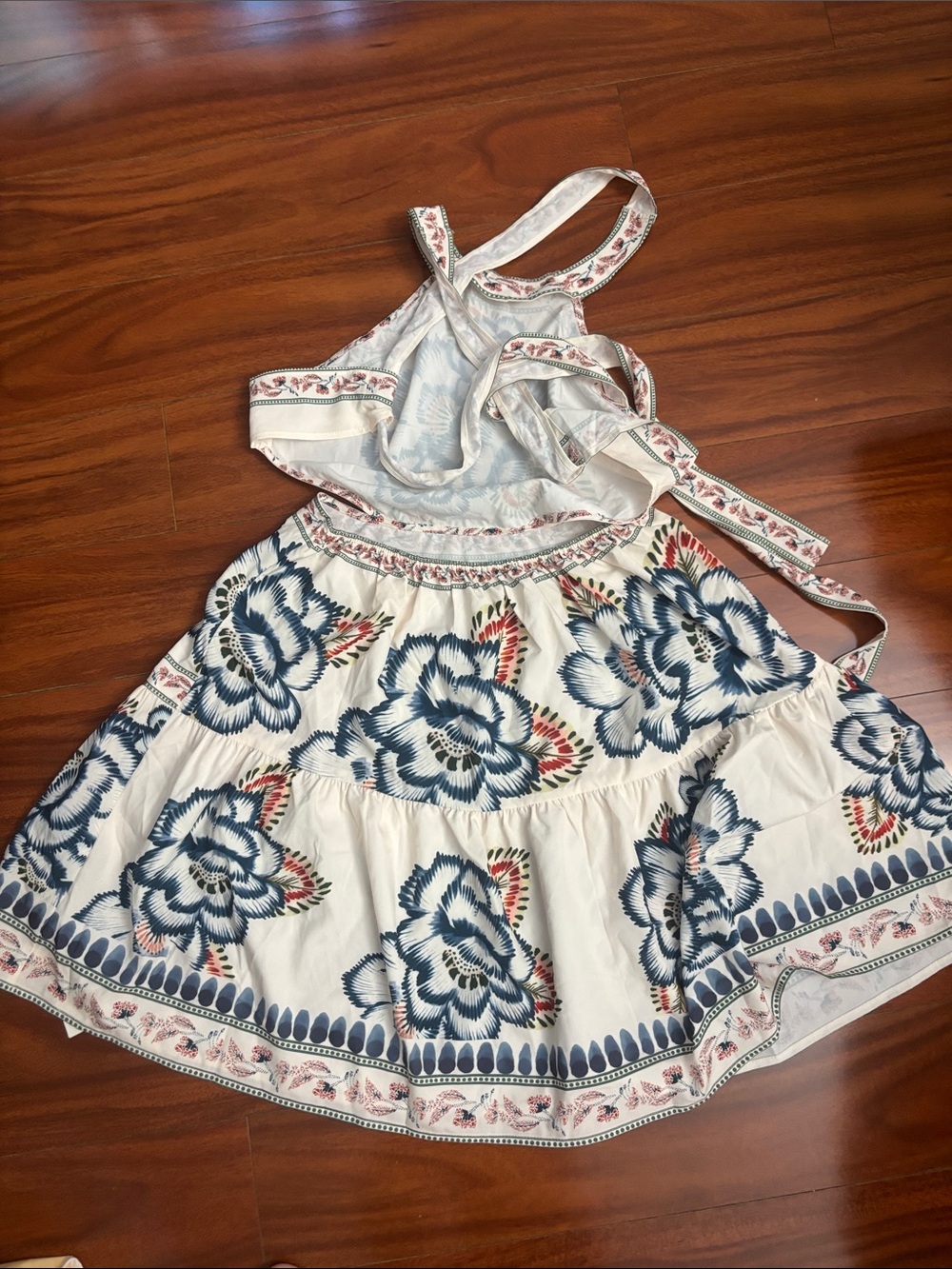 NWT. Commense Cream Dress with Blue Flowers - Picture 5 of 7